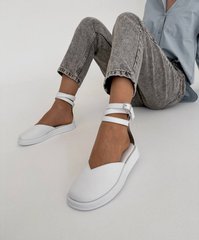 Белые кожаные открытые туфли на низком ходу 36 размер