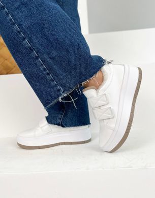Белые кожаные зимние кроссовки на липучках
