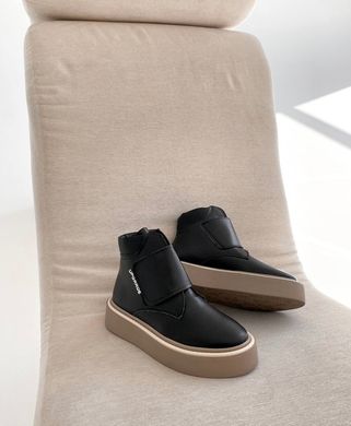 Черные кожаные зимние ботинки на липучке 36 размер