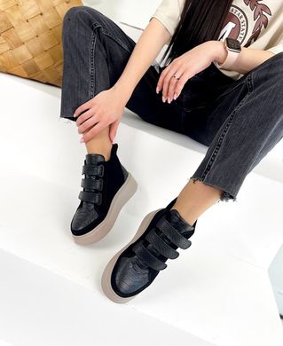 Черные замшевые зимние ботинки на платформе и липучках 36 размер