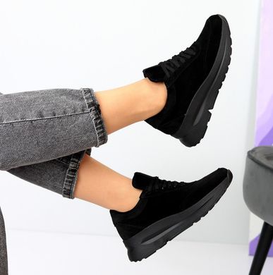Чорні замшеві жіночі кросівки 2024