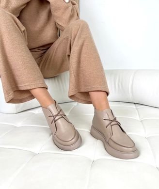 Бежеві шкіряні зимові черевики лофери на шнурівці