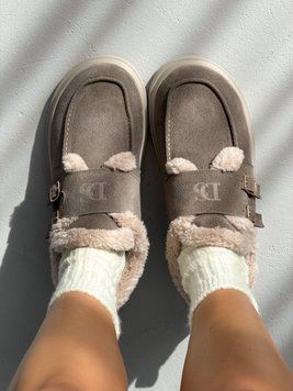 Темно-бежеві замшеві Зимові лофери анатомічні barefoot з опушкою 36 розмір
