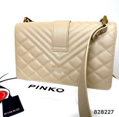 Бежева шкіряна сумка Pinko з ремінцем