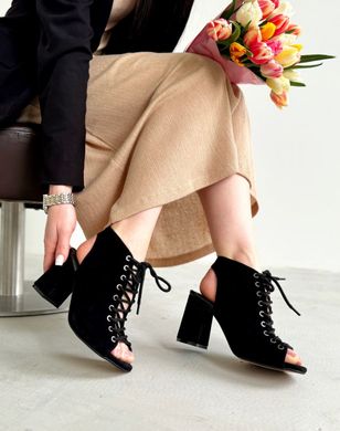 Черные замшевые закрытые босоножки на шнуровке 36 размер