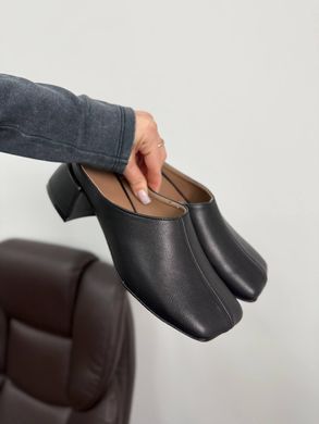 Чорні шкіряні анатомічні сабо на стійкому низькому підборі 40 розмір