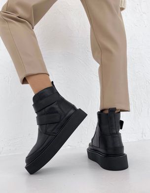 Чорні шкіряні зимові черевики на липучках 36 розмір