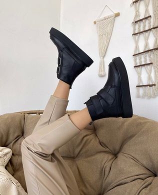 Черные кожаные зимние ботинки на липучках 36 размер