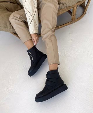 Чорні шкіряні зимові черевики на липучках 36 розмір